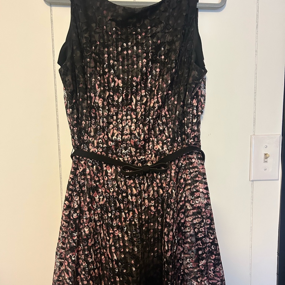 Floral Sleeveless Dress with Belt